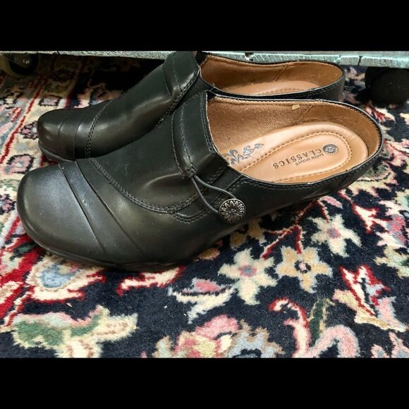 Nice comfortable step ins by Earth Spirit in size 81/2 - Picture 3 of 4